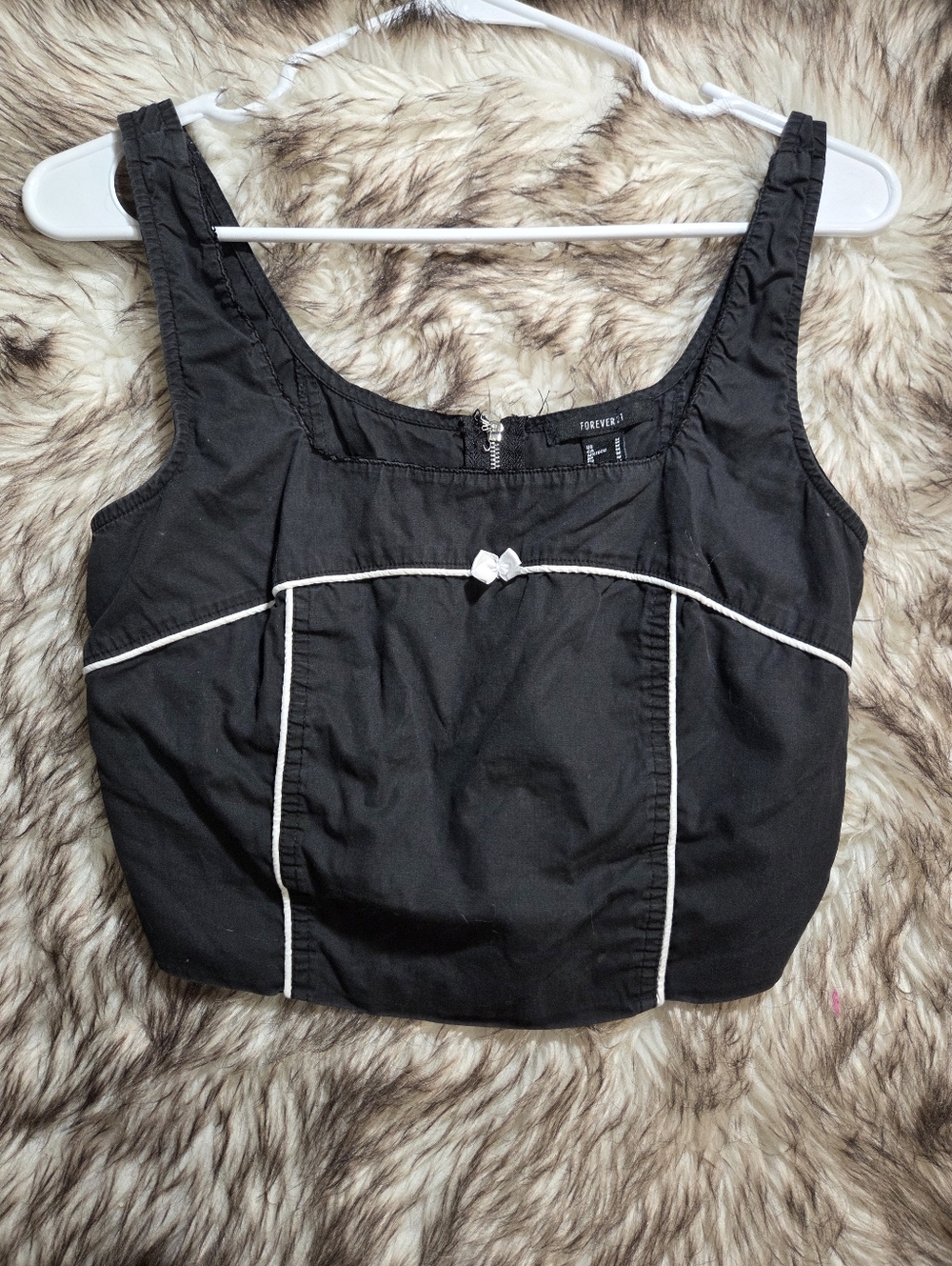 Forever 21 Black Cropped Tank with White Piping and Bow NWOT